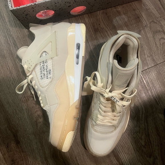 Other - Like new off white Air Jordan 4s Size 13